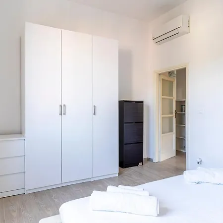 Appartement Livorno- Lungomare Viale Italia Bright Apartment!